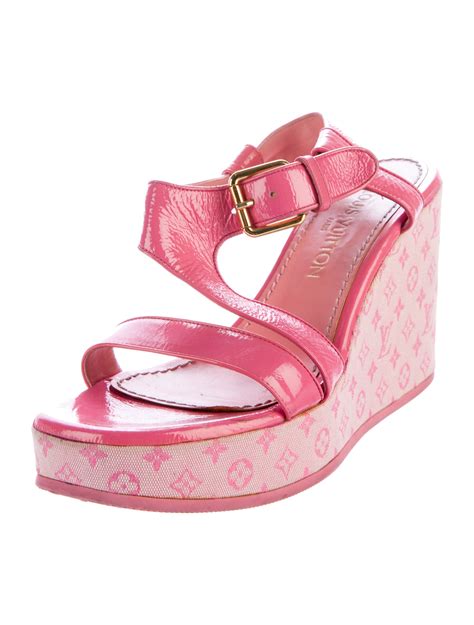 louis vuitton sandals pink|Louis Vuitton nomad sandals.